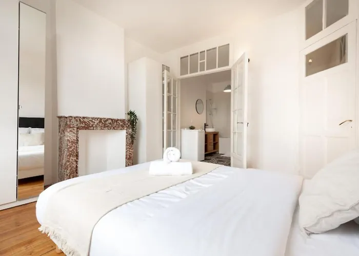 Apartmán La Madeleine-beautiful Bright Two Bedroom